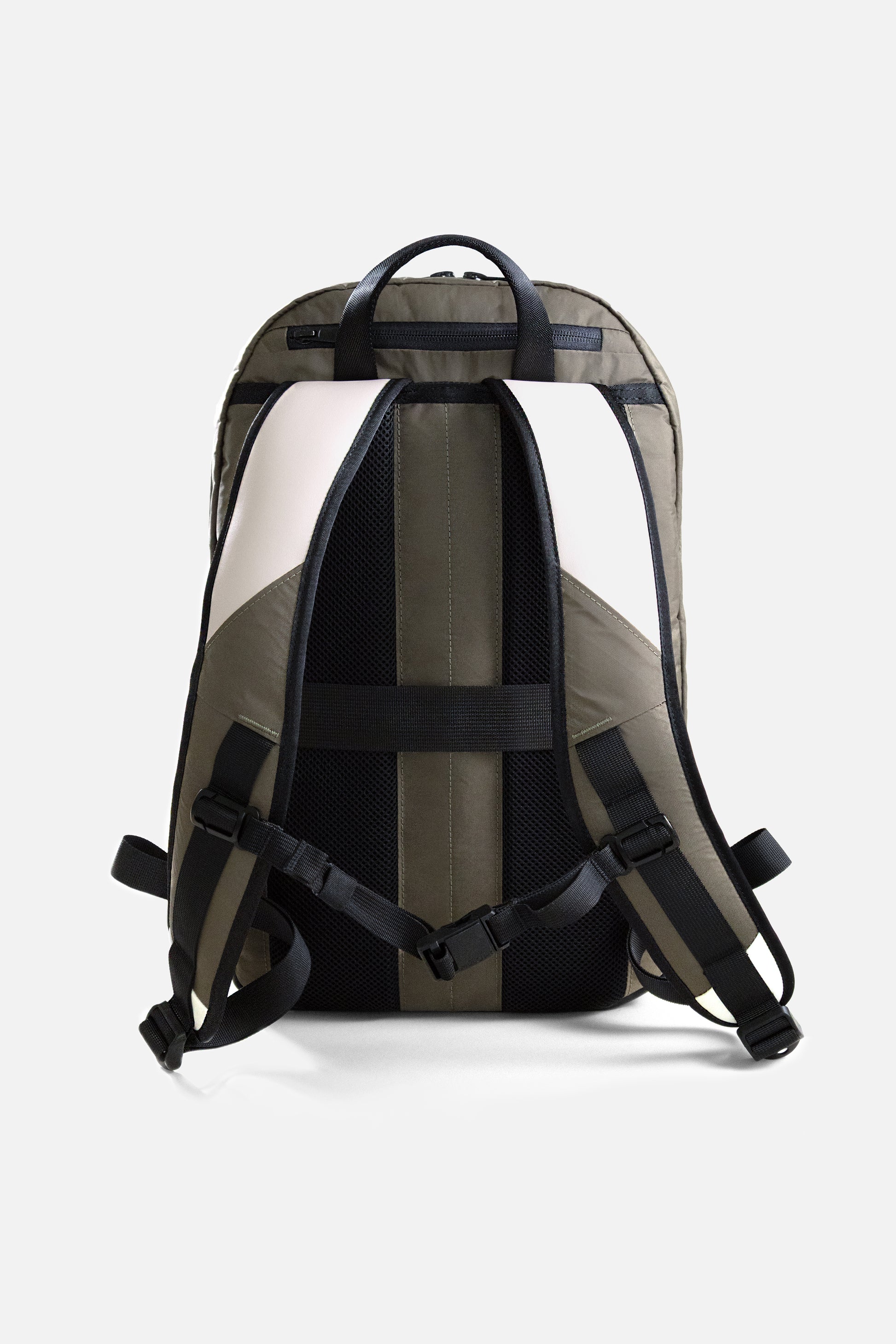19L Roy Pack EPX400 RG