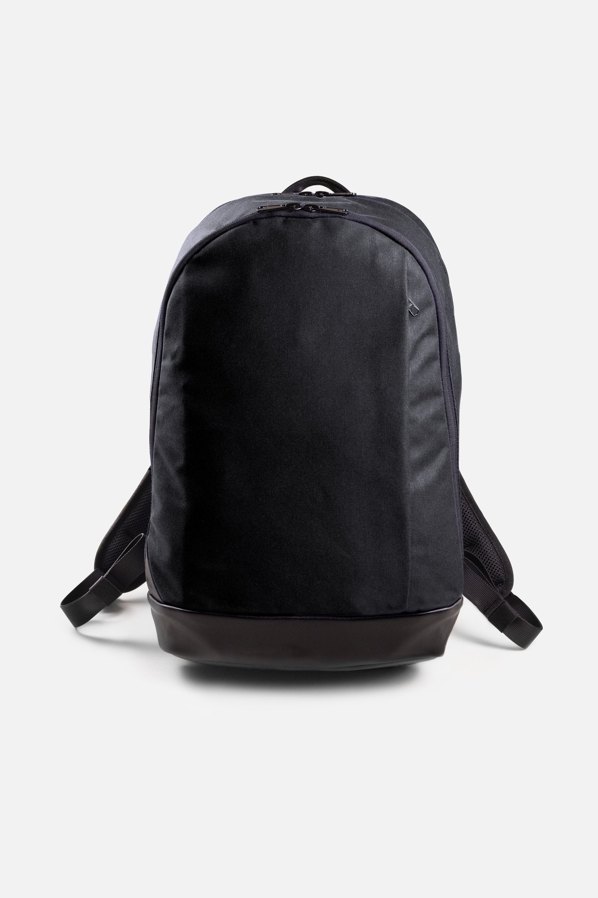 19L Roy Pack WC Black