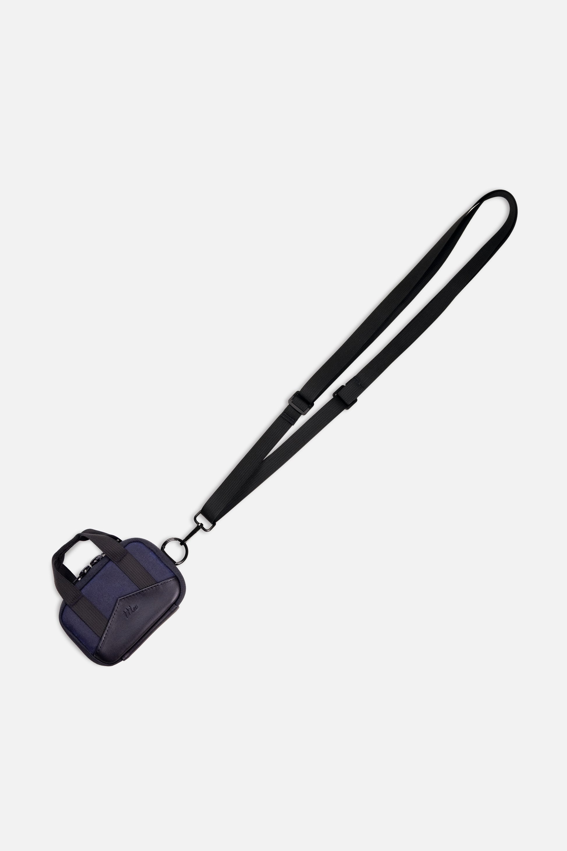 Essentials Pouch WC Dark Navy