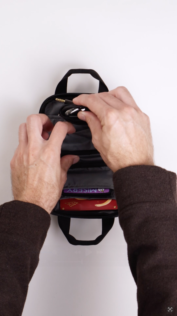 Essentials Pouch EPLX400